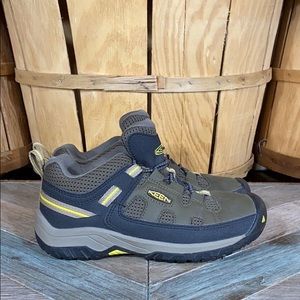 Keen Targhee Low Hiking Sneakers